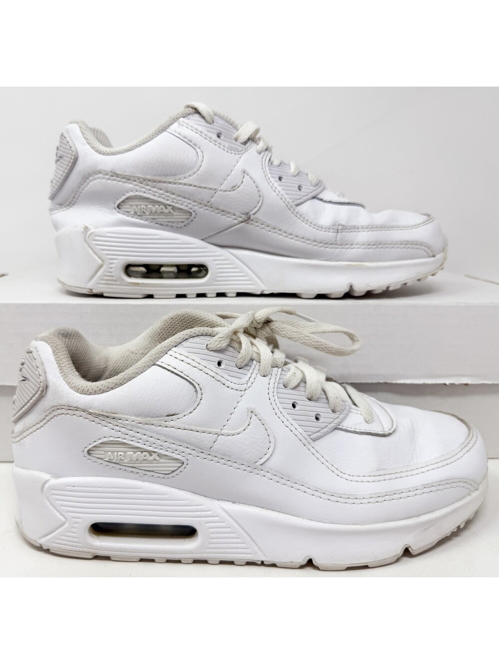 Nike Air Max 90 Leather (GS) Youth Shoe - White - US Size 6Y - CD6864 100
